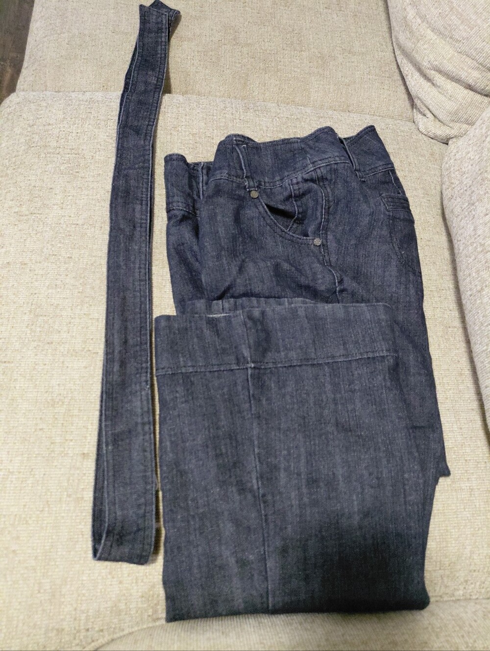 Jeans - Picture 4 of 5